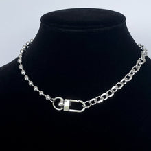 Load image into Gallery viewer, HALF CLASP CHAIN