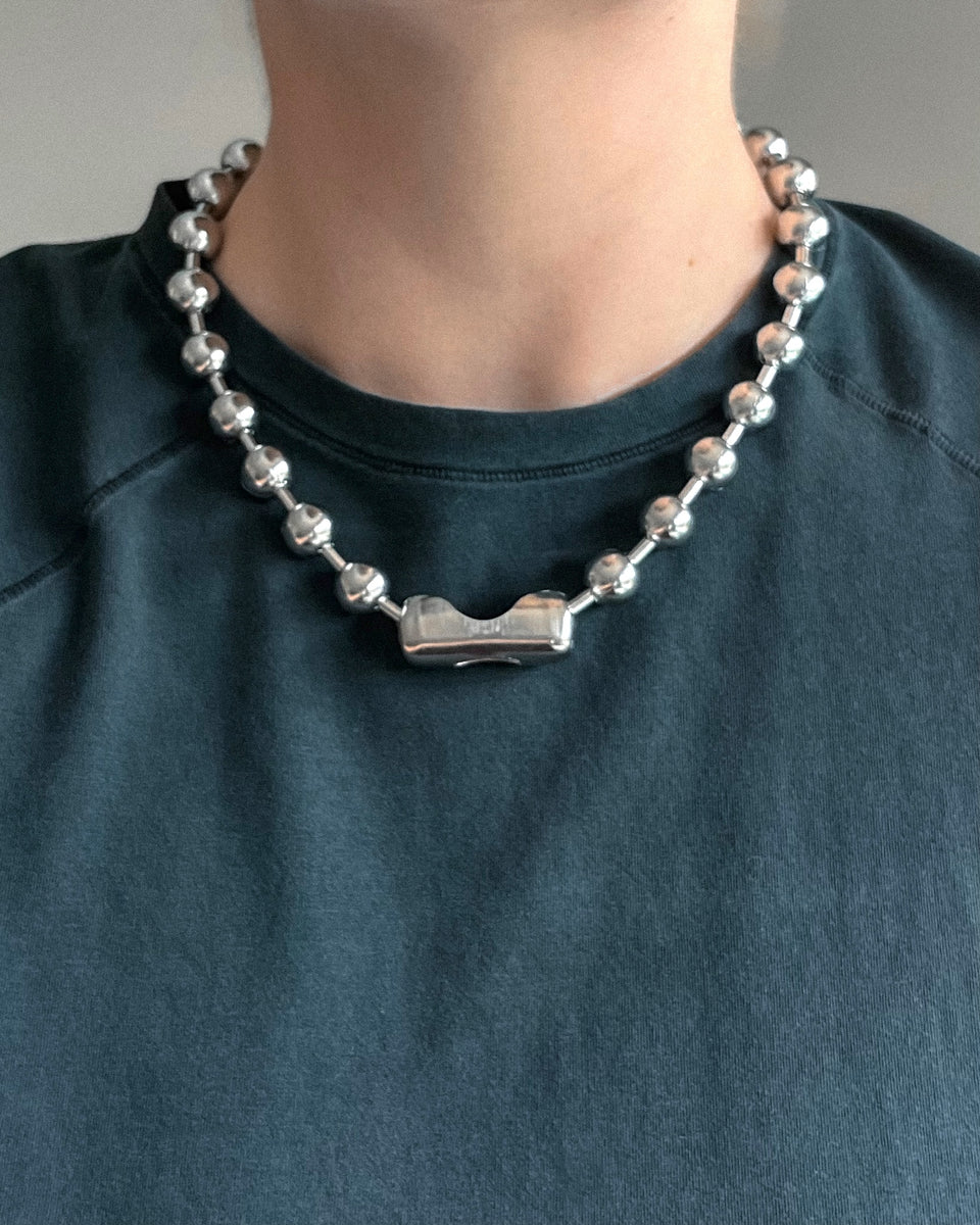OVERSIZED BALL CHAIN – COLD SHOULDER LA