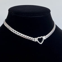 Load image into Gallery viewer, BRAIDED HEART CHAIN