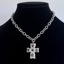 Load image into Gallery viewer, BLACK GEM CROSS CHAIN