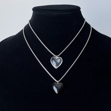 Load image into Gallery viewer, FRAGILE HEART NECKLACE