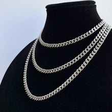 Load image into Gallery viewer, MINI CUBAN LINK NECKLACE