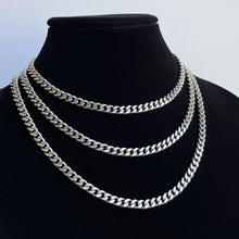 Load image into Gallery viewer, MINI CUBAN LINK NECKLACE