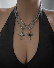 Load image into Gallery viewer, FLEUR CROSS CHAIN