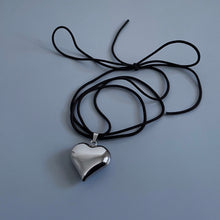Load image into Gallery viewer, PUFFED HEART CORD NECKLACE