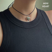 Load image into Gallery viewer, PUFFED HEART CORD NECKLACE