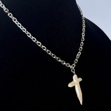 Load image into Gallery viewer, FRESHWATER PEARL CROSS CHAIN