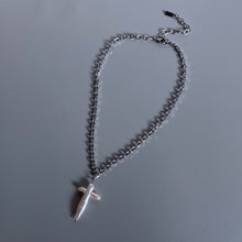 Load image into Gallery viewer, FRESHWATER PEARL CROSS CHAIN