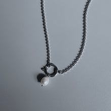 Load image into Gallery viewer, PEARL DROP NECKLACE