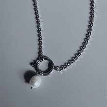 Load image into Gallery viewer, PEARL DROP NECKLACE