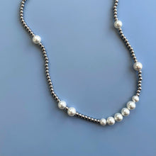 Load image into Gallery viewer, STAINLESS STEEL PEARL BEAD NECKLACE