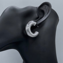 Load image into Gallery viewer, THICK HOOP EARRINGS