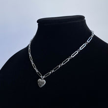 Load image into Gallery viewer, MINI LOVERS NECKLACE