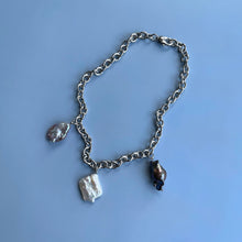 Load image into Gallery viewer, TRIFECTA PEARL CHAIN