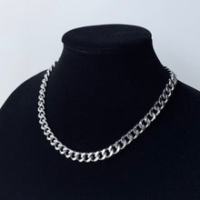 Load image into Gallery viewer, CUBAN LINK NECKLACE