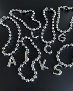 OVERSIZED BLOB LETTER NECKLACE
