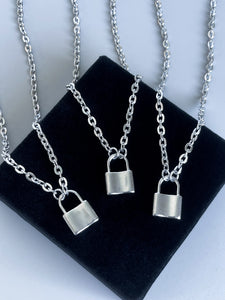 MINI LOCK NECKLACE