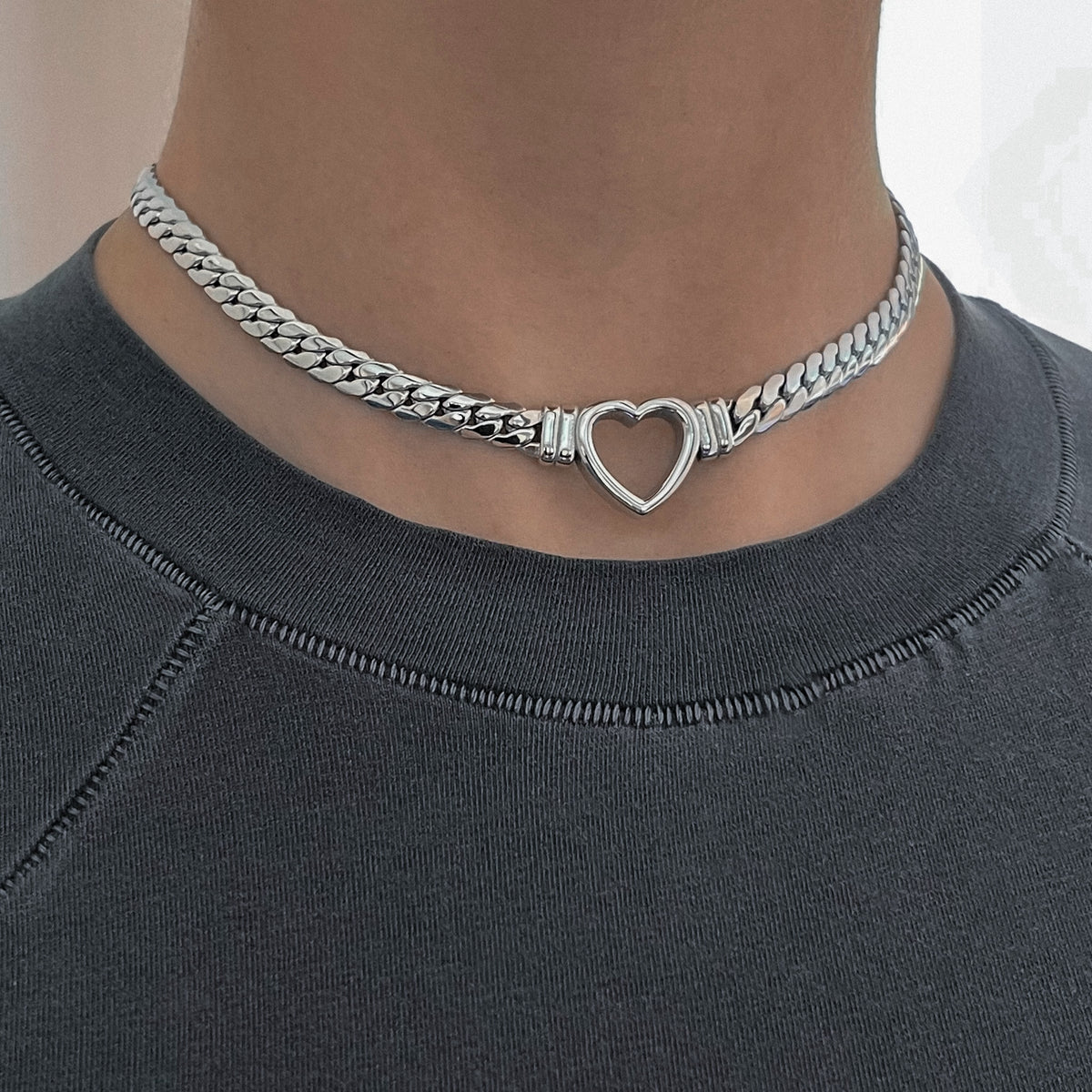 BRAIDED HEART CHAIN – COLD SHOULDER LA