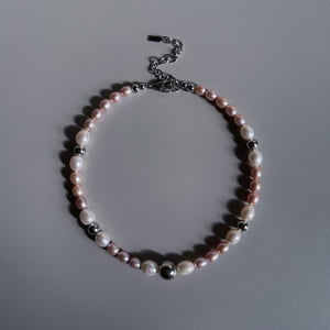 HAND-BEADED PEARL NECKLACE