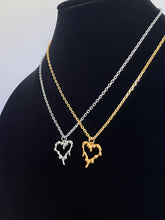 Load image into Gallery viewer, DRIPPY HEART NECKLACE
