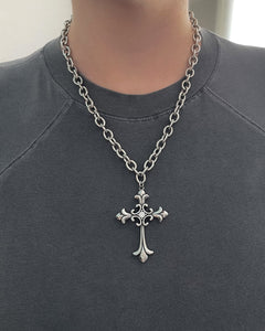 XL FLEUR CROSS PENDANT NECKLACE