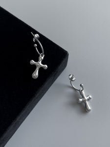 MINI BLOB CROSS HOOPS