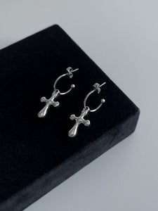 MINI BLOB CROSS HOOPS