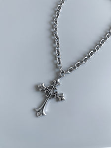 XL FLEUR CROSS PENDANT NECKLACE