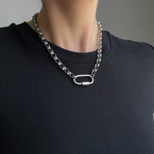 Load image into Gallery viewer, OVERSIZED CARABINER NECKLACE