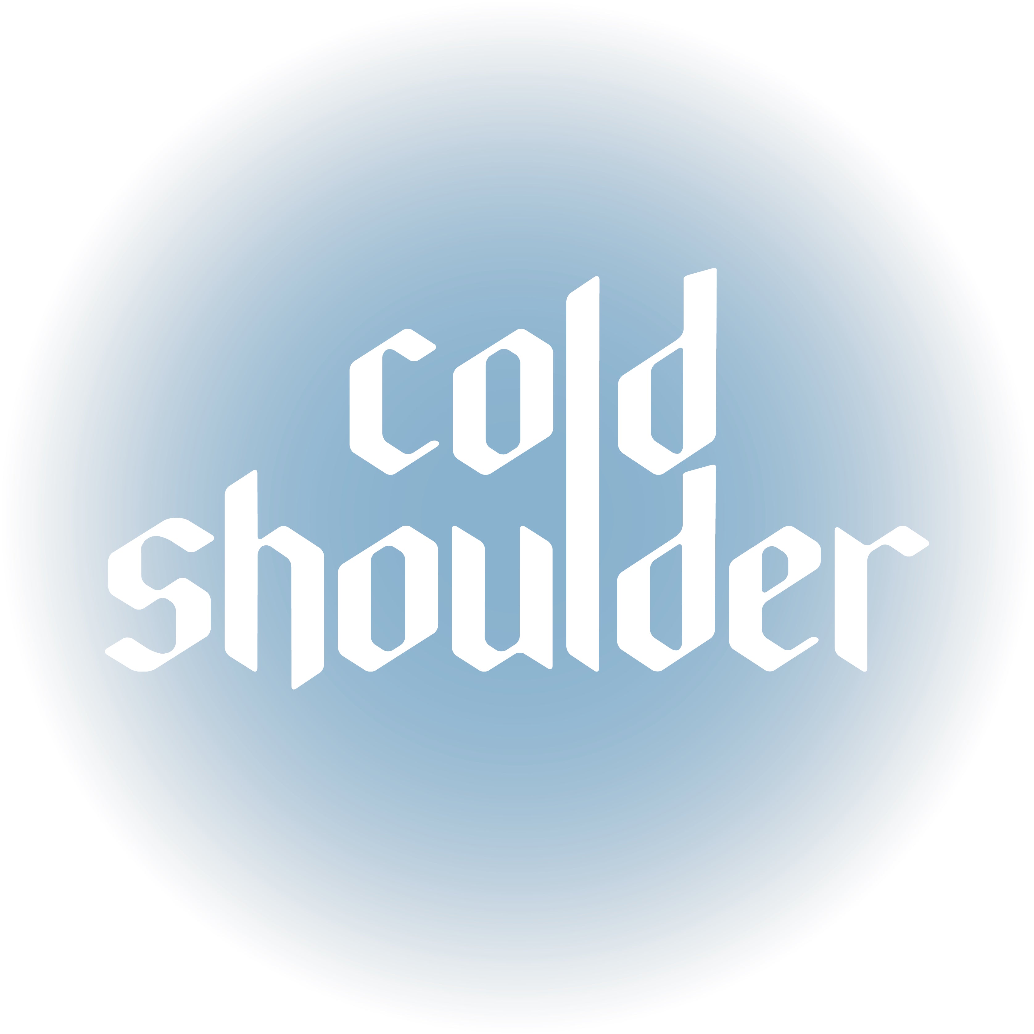 OVERSIZED CARABINER NECKLACE – COLD SHOULDER LA