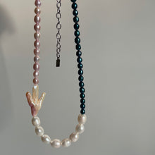 Load image into Gallery viewer, AURA PEARL NECKLACE