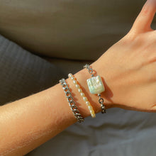Load image into Gallery viewer, SQUARE PEARL BRACELET