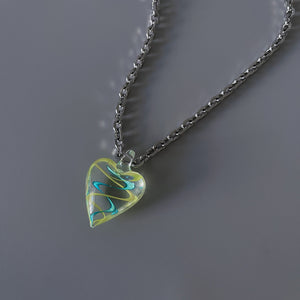 GLASS HEART CHAIN NECKLACE