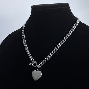 SOLID HEART TOGGLE NECKLACE