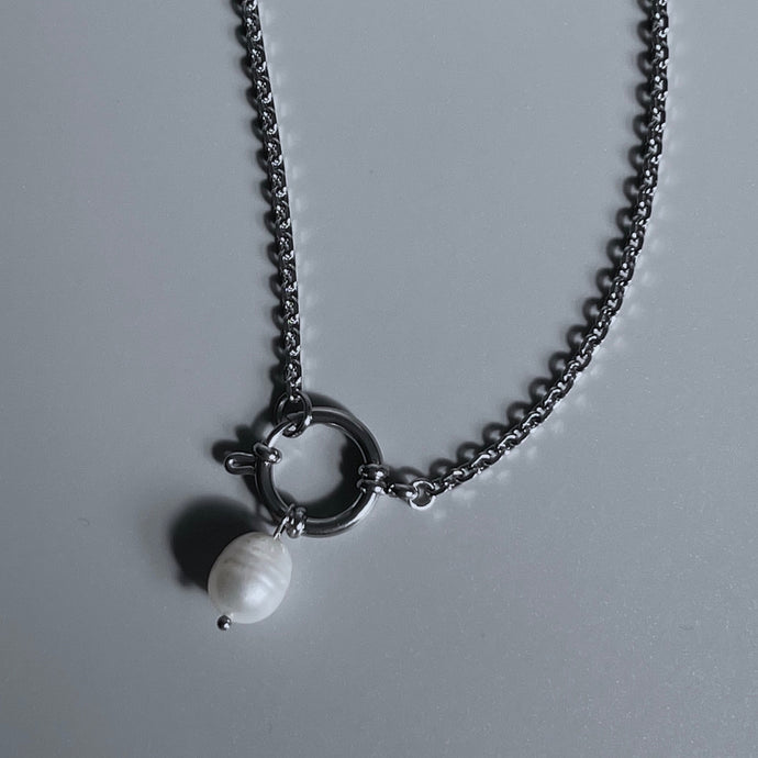 PEARL DROP NECKLACE