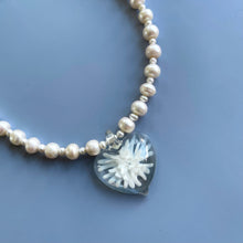 Load image into Gallery viewer, CORAL PEARL NECKLACE