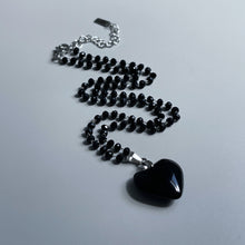 Load image into Gallery viewer, BLACK HEART NECKLACE