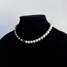 Load image into Gallery viewer, FRESHWATER PEARL CHAIN
