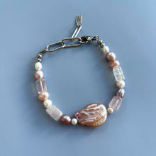 Load image into Gallery viewer, TONAL PEARL BRACELET