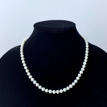 Load image into Gallery viewer, FRESHWATER PEARL NECKLACE